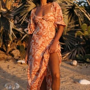 Floral Midi Dress with keyhole